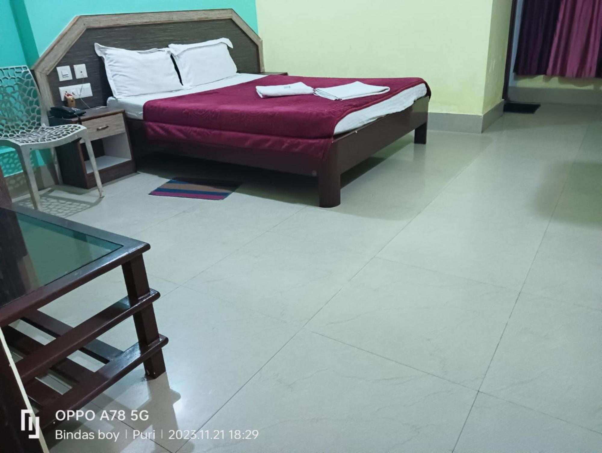 Hotel D2 Holiday Inn -Near Niladri Sea Beach - Puri - Official Verified Екстер'єр фото